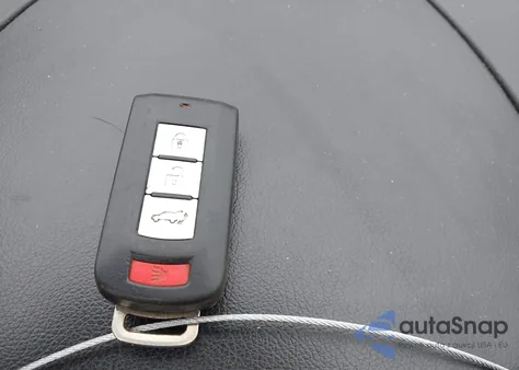 2014 Mitsubishi Outlander Se z USA, uszkodzony, nr VIN JA4AD3A35EZ017621